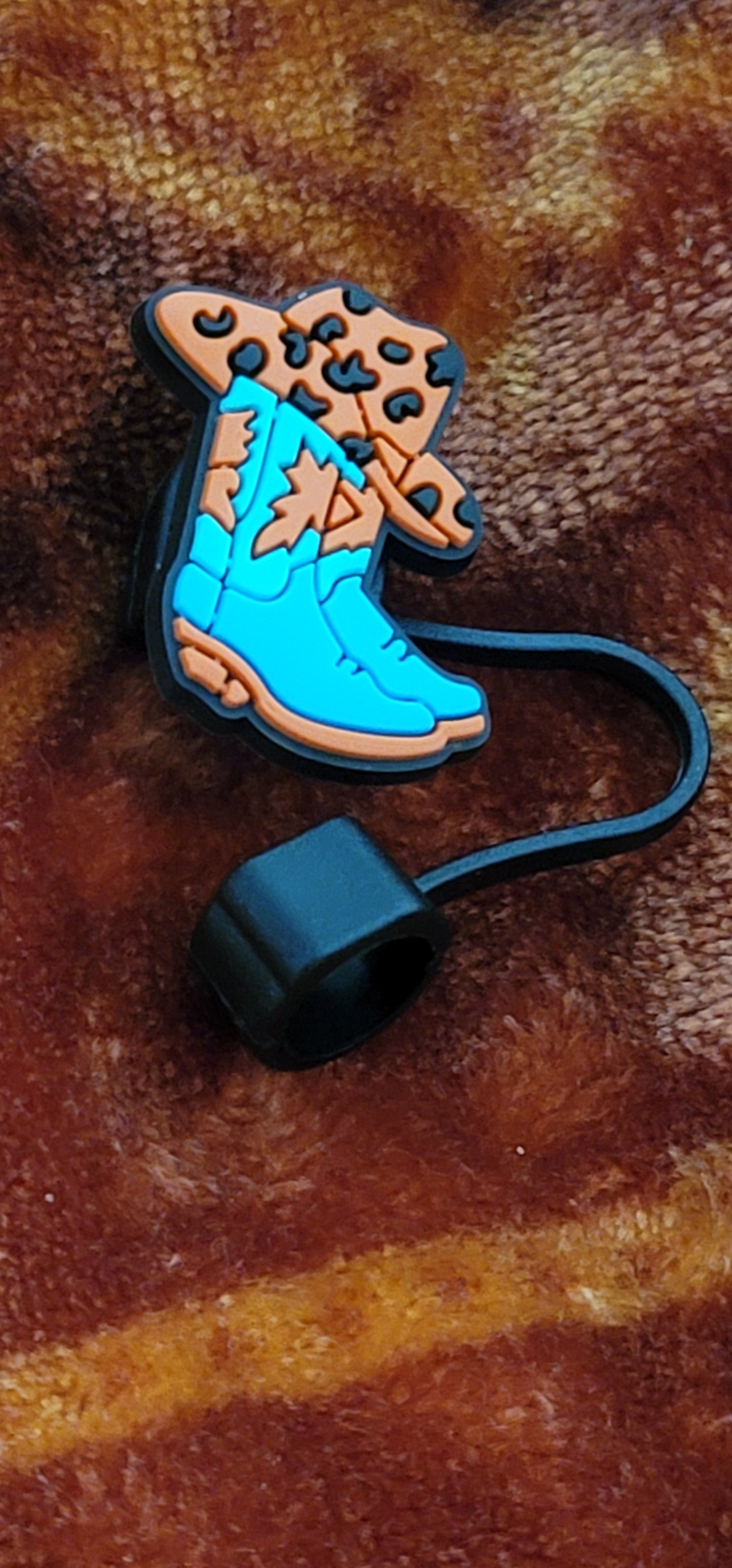 Western straw toppers