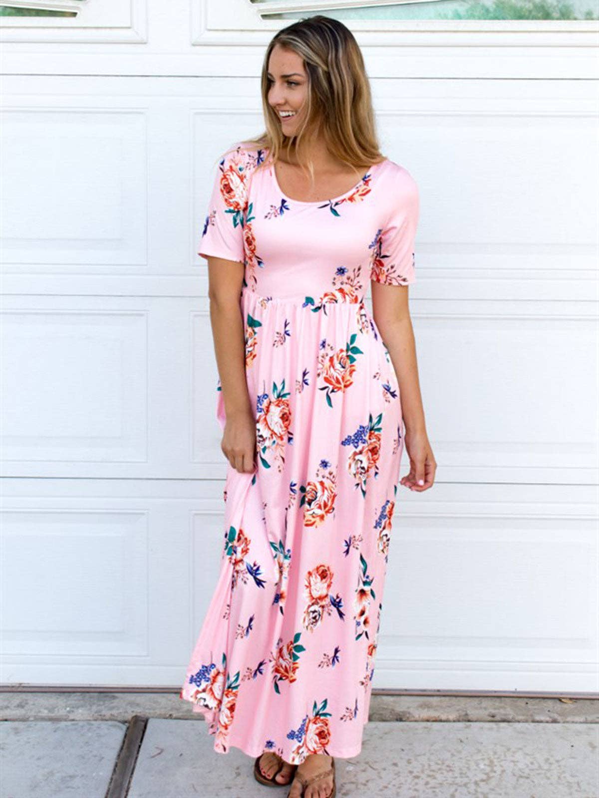 Scoop Neck Floral Maxi Dress