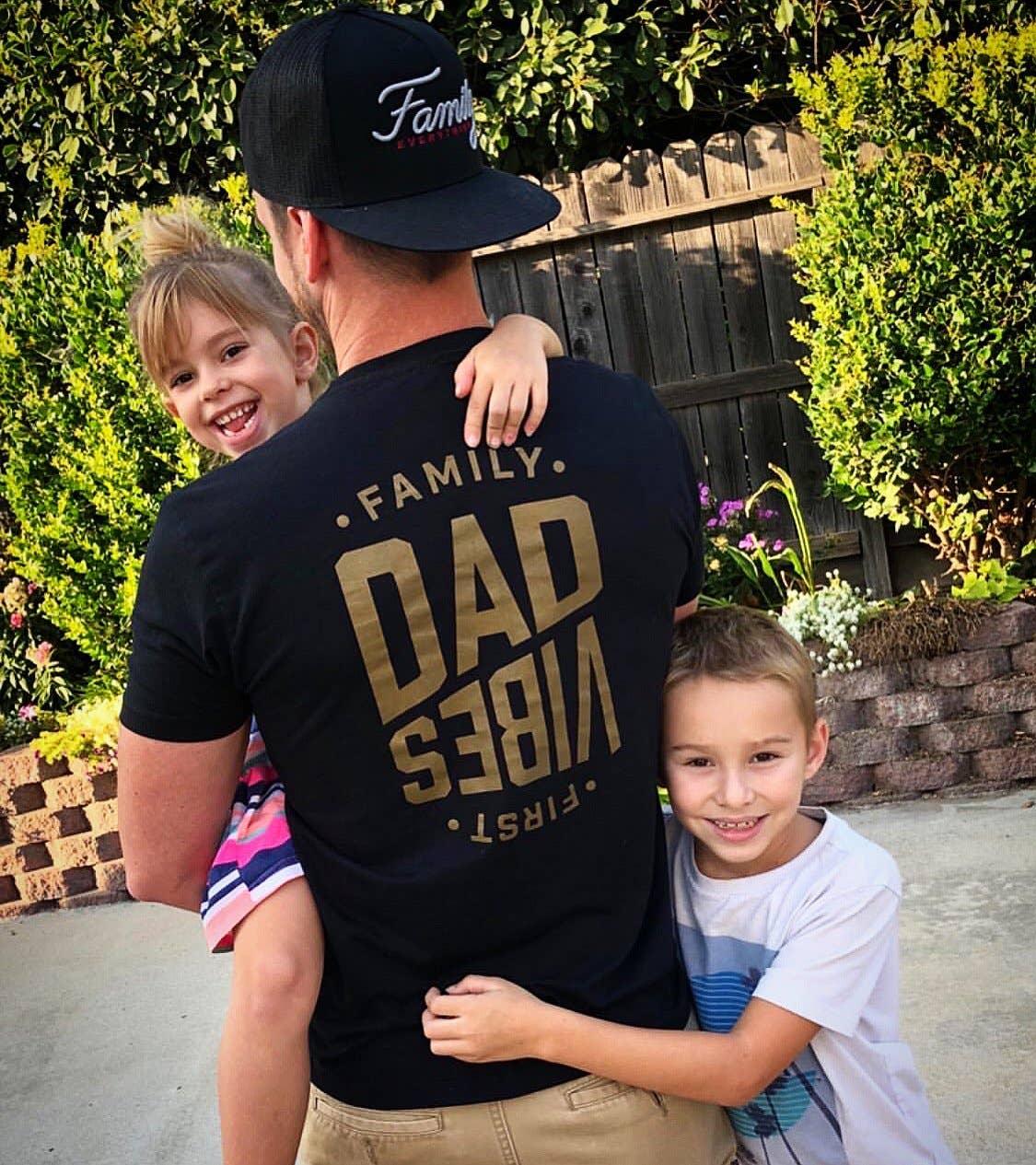 Black/Gold DadVibes Logo Tee