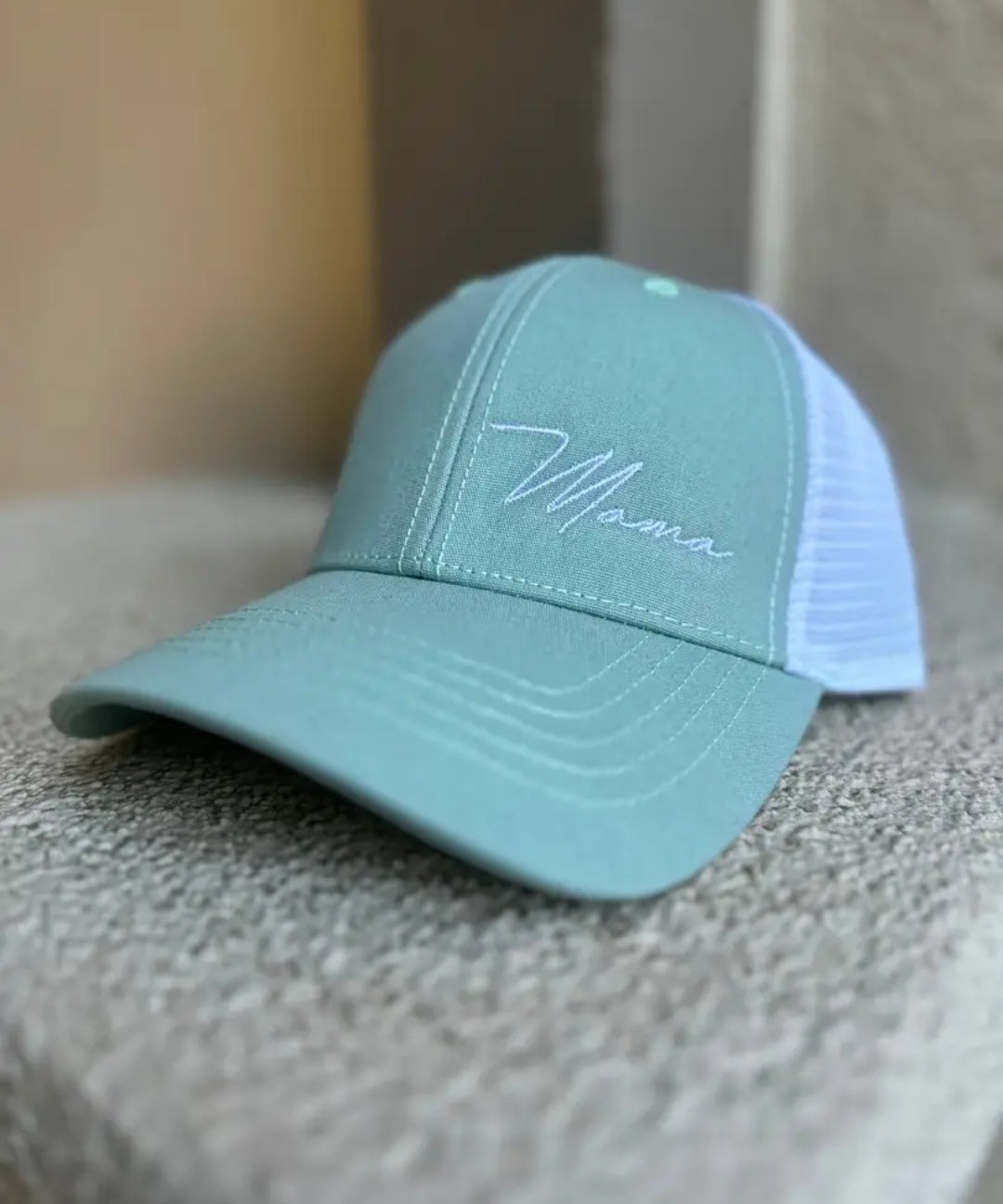 Sea Foam / White Mesh Pony Tail Mama Hat