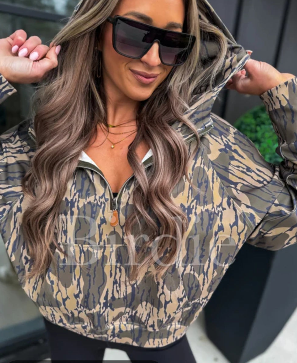 Birdie Summer Quarter Zip Pullover in Bottomland Camo