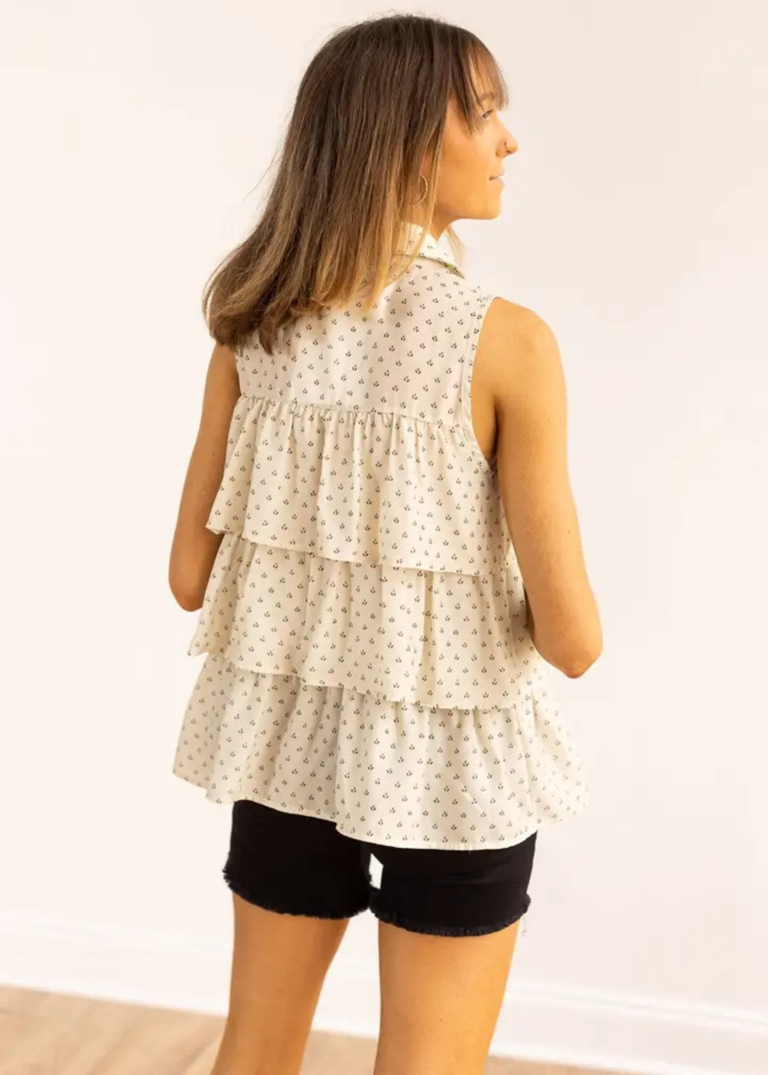 Grace & Emma Ivory Ruffle Button Down Sleeveless Blouse