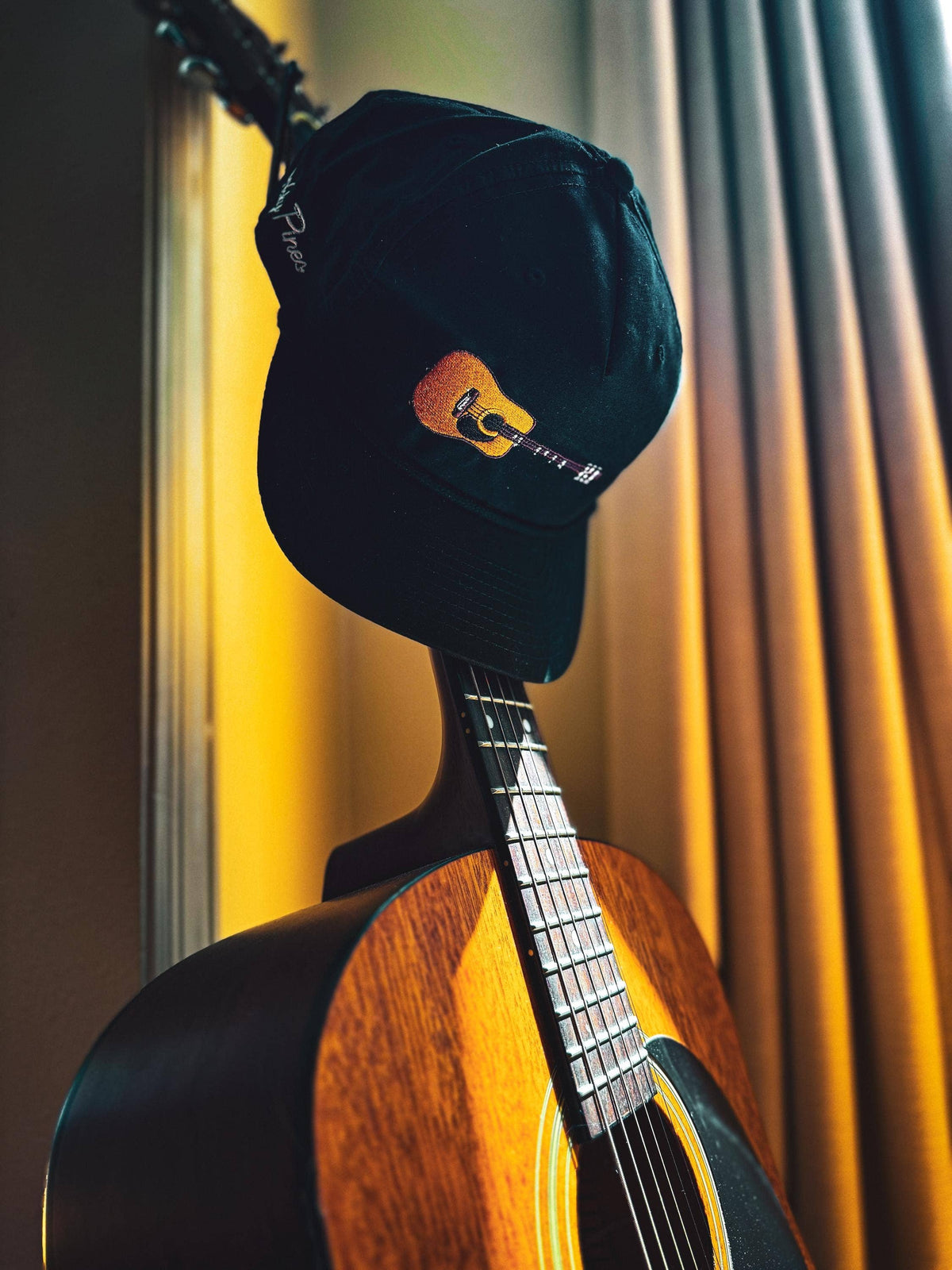 Black "Guitar" Rope Hat