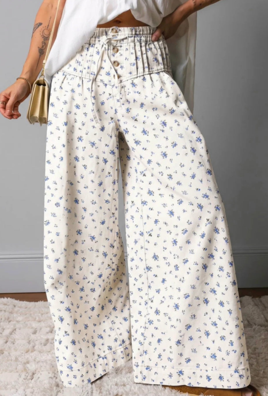 White Button Drawstring Pleated High Waisted Wide Leg Jeans
