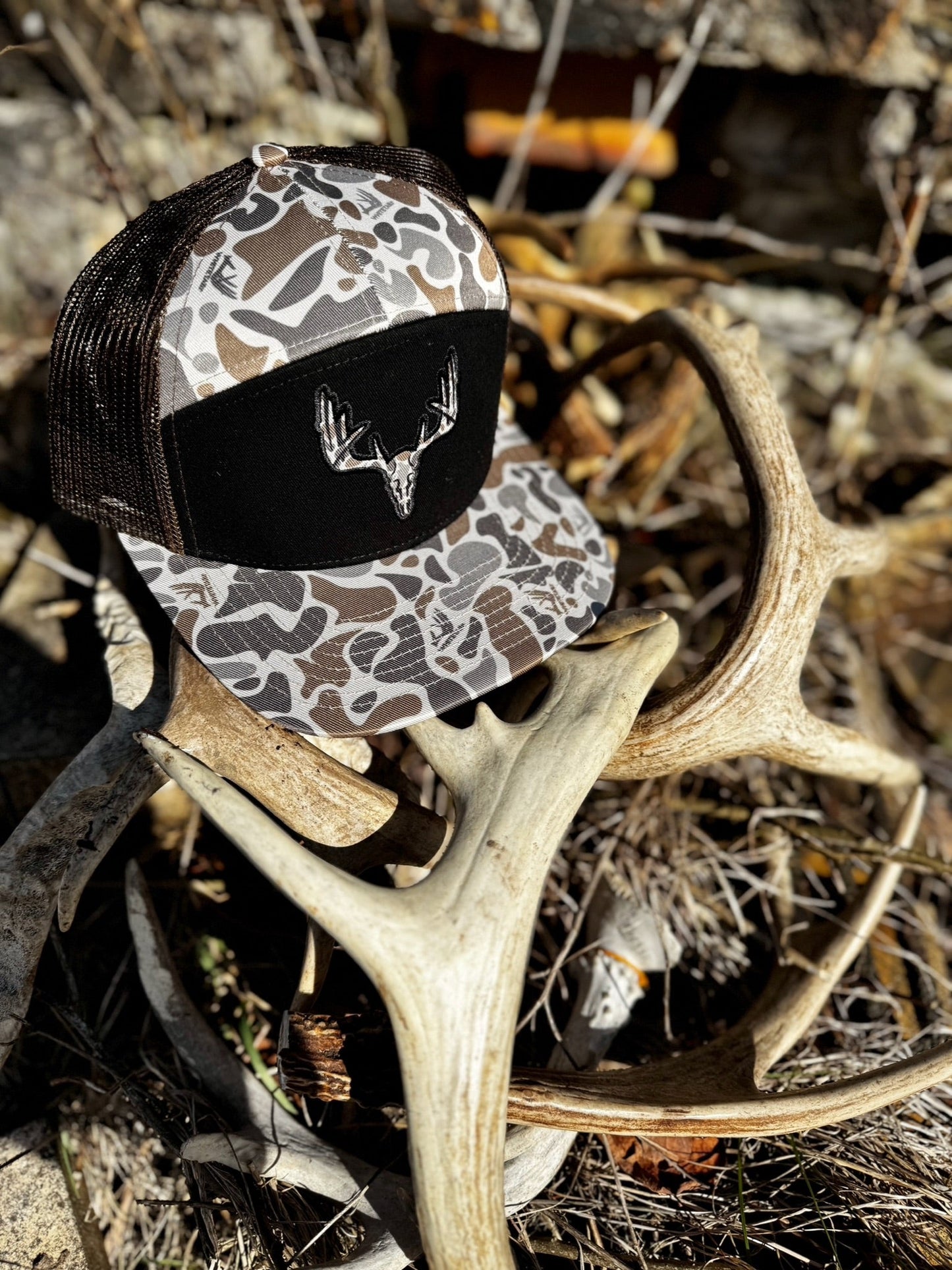Whitetail Co. Old Camo Skull 7 Panel