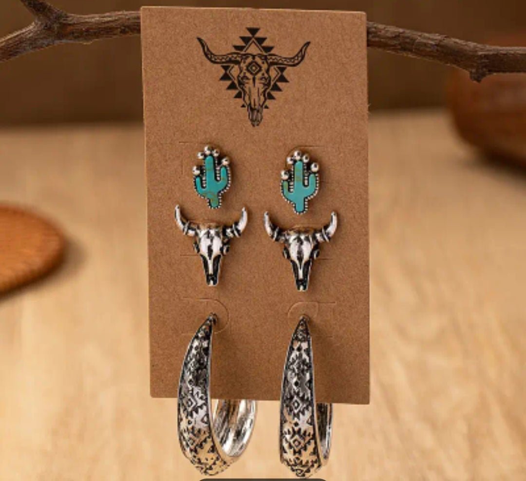 3 Pairs of Western Style Earrings