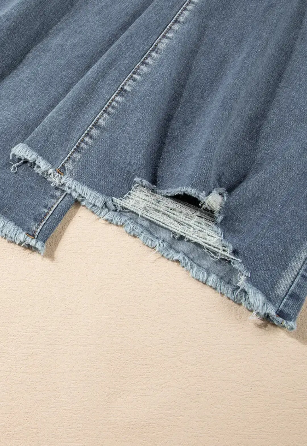 Vintage Light Wash Ripped Raw Edge Flare Jeans