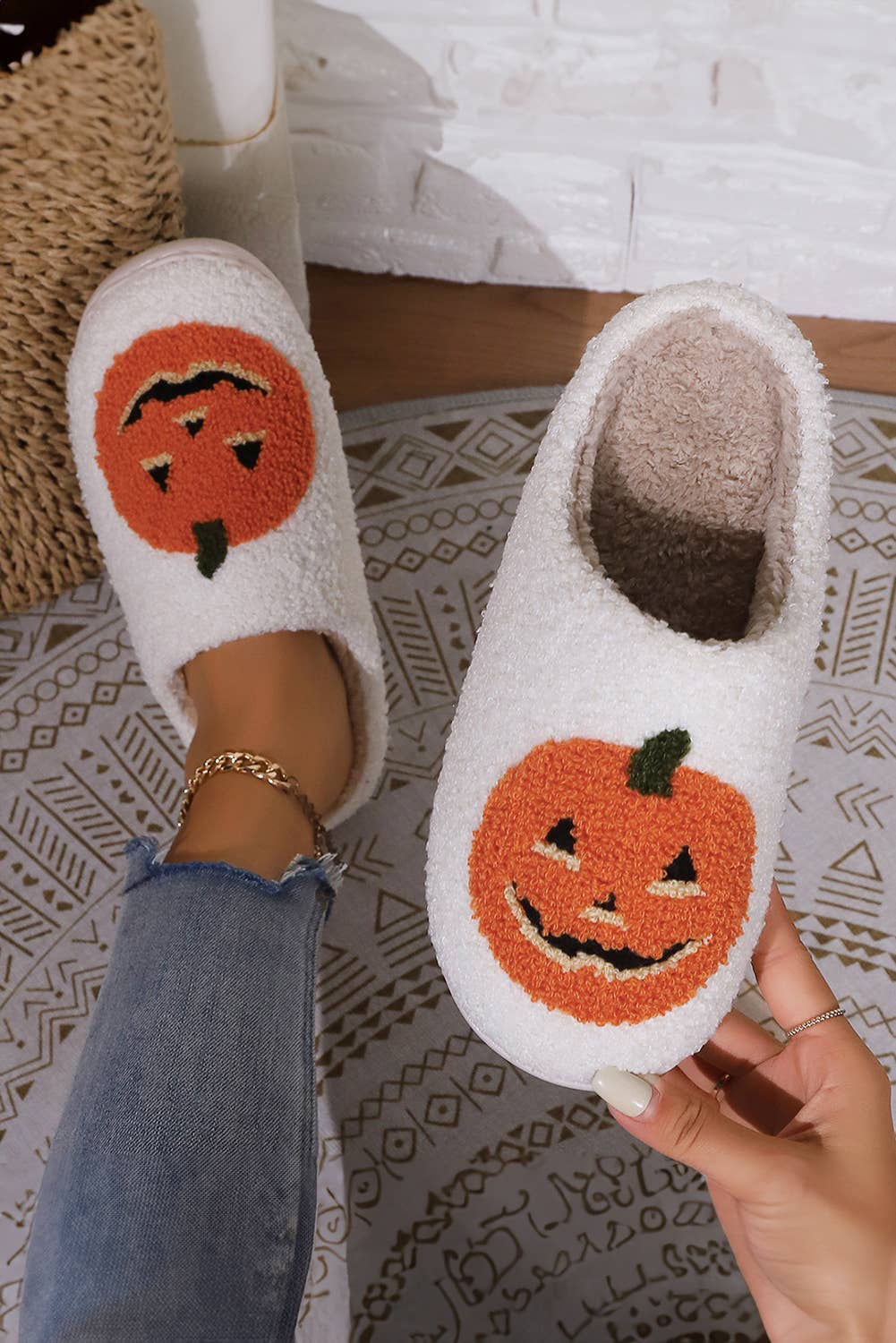 Halloween Pumpkin Print Slippers | US6-10