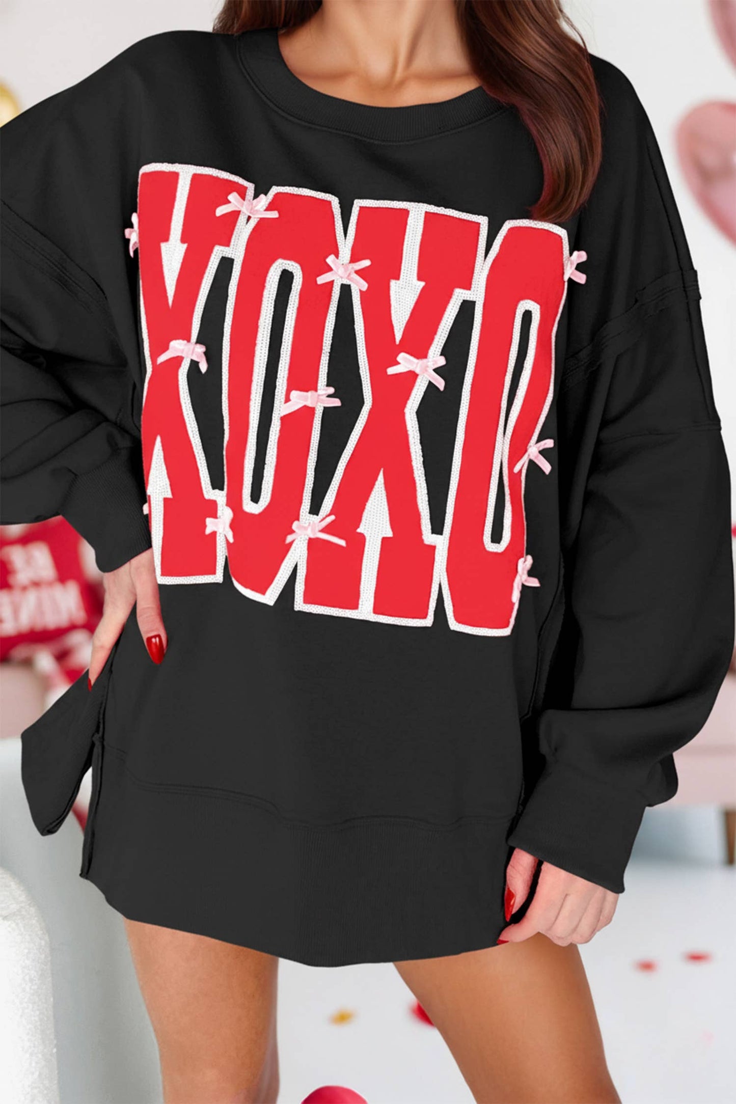 Valentine Sequin XOXO Printed Exposed Seam Baggy Sweatshirt