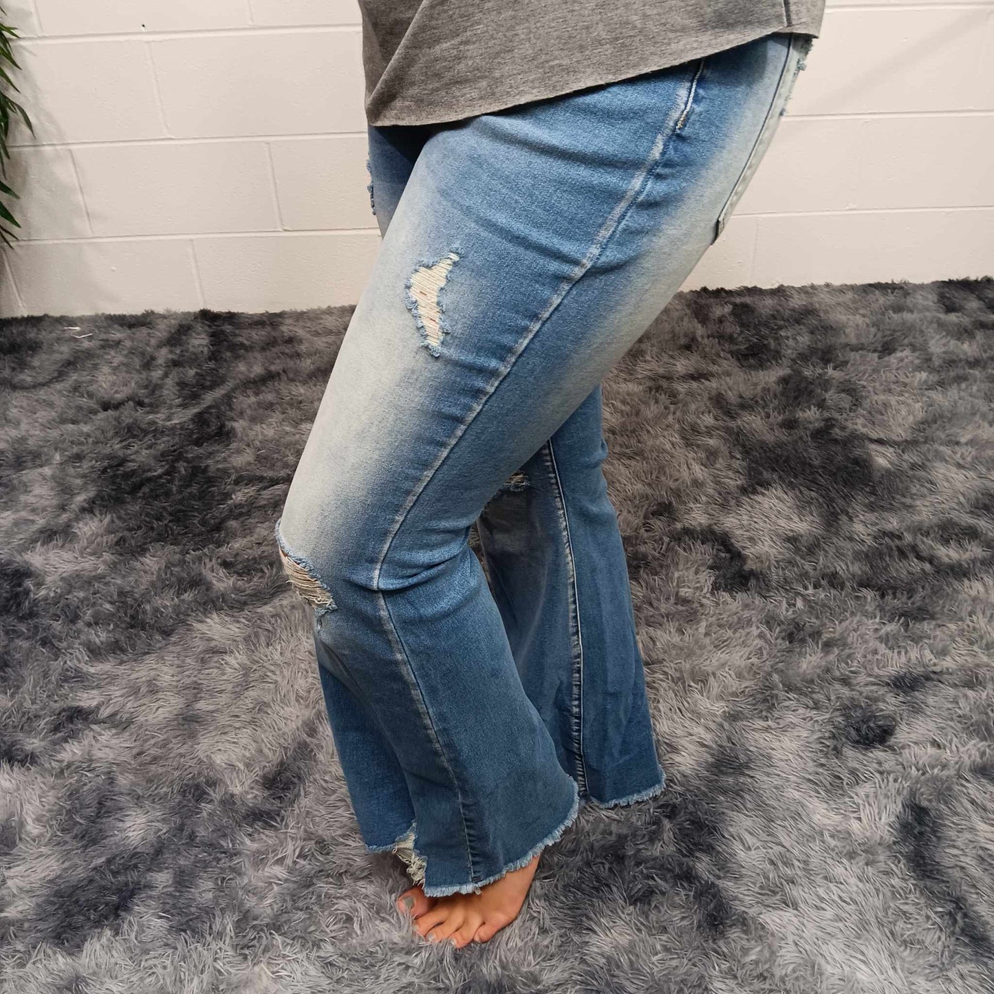 Vintage Light Wash Ripped Raw Edge Flare Jeans