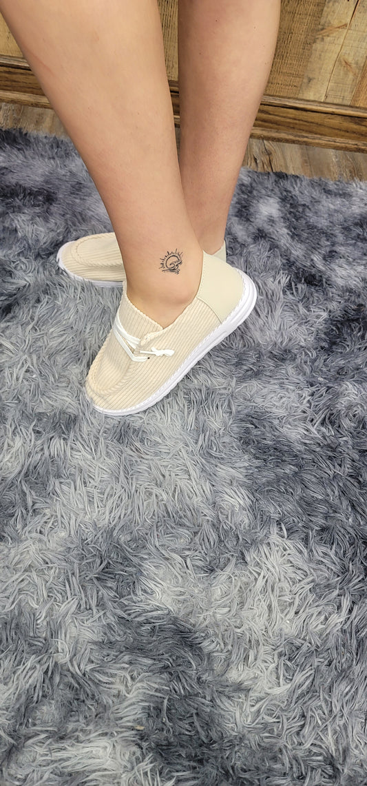Solid Ribbed Criss Cross Slip On Casual Shoes