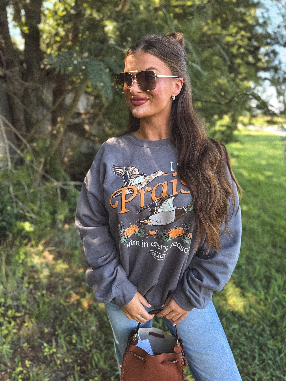 I Will Praise with Ducks Graphic Crewneck on Charcoal
