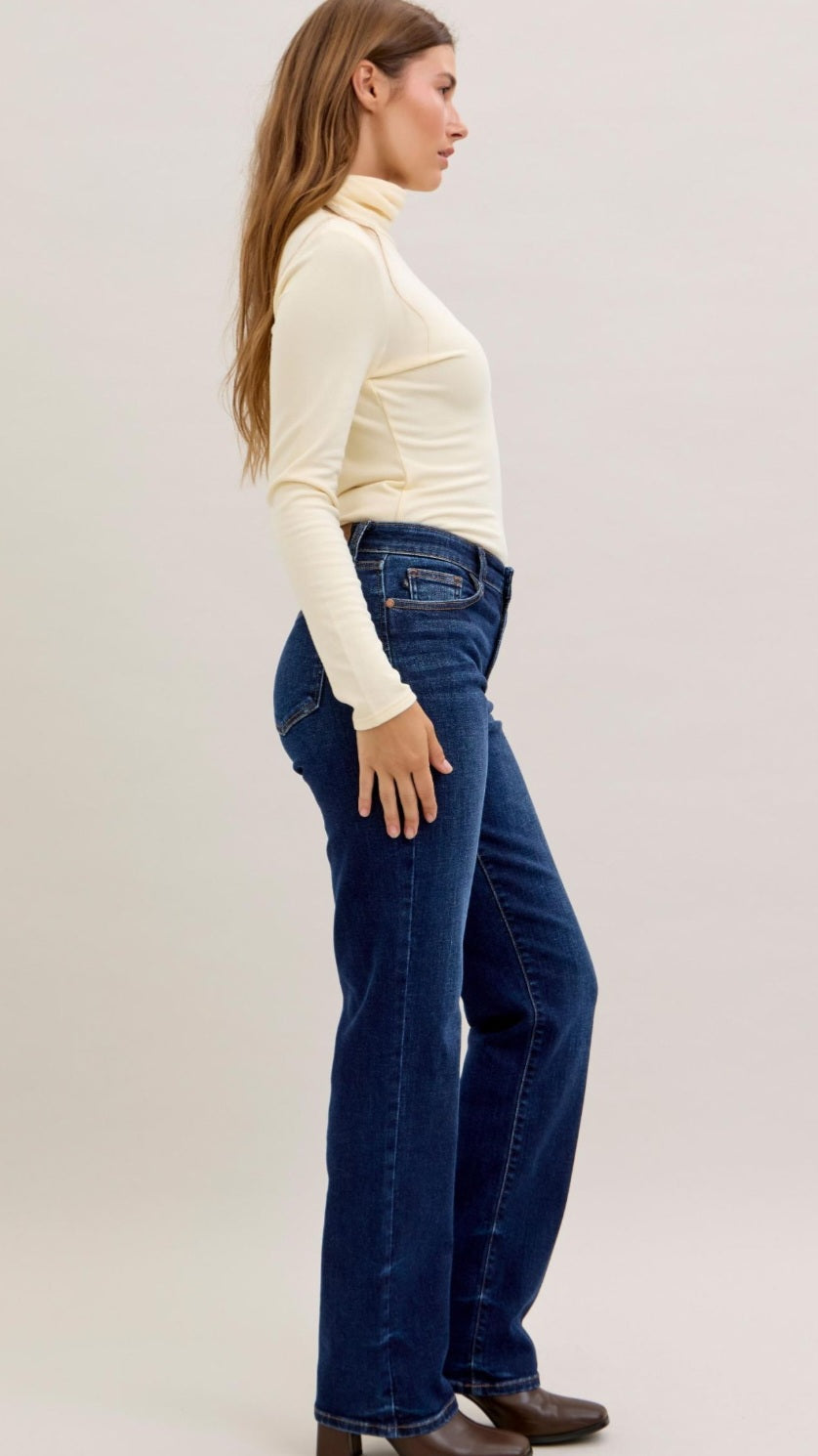 Judy Blue Straight Jeans- Short