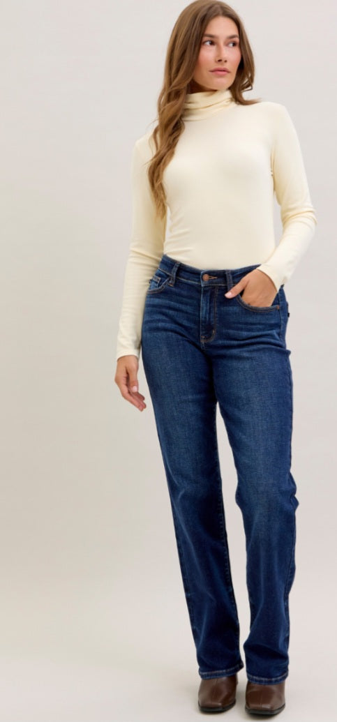 Judy Blue Straight Jeans- Short