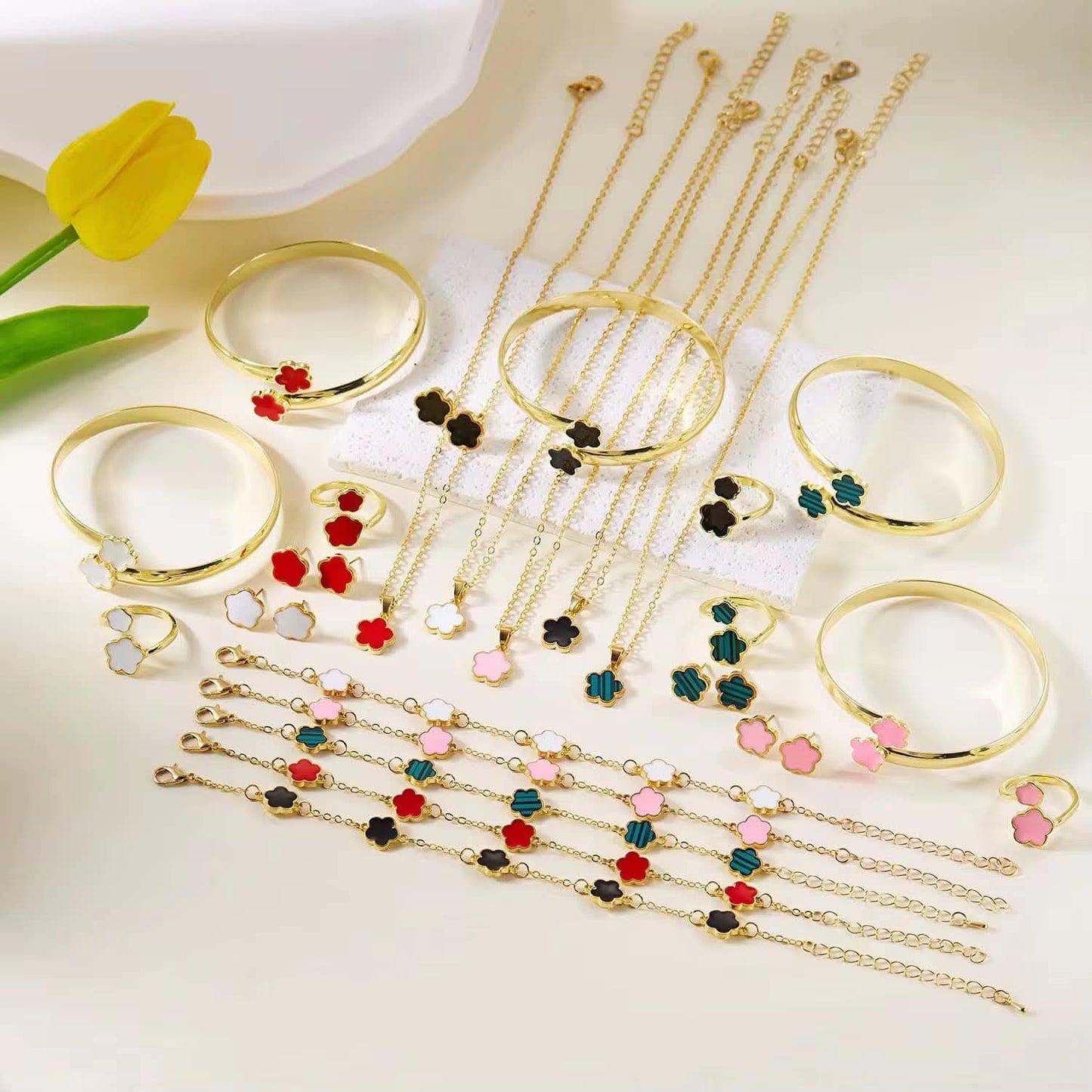 Five Clover Jewelry Set
