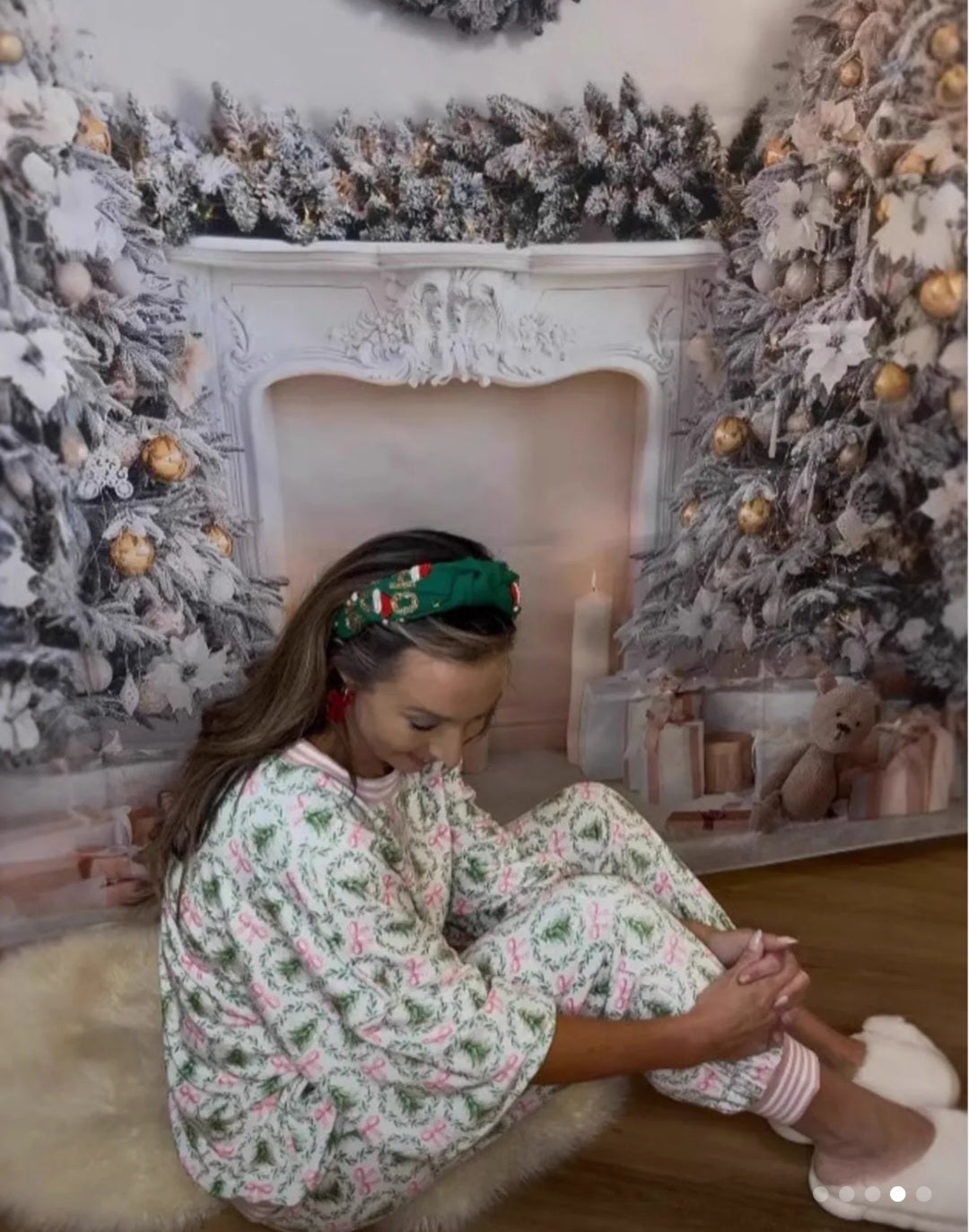 Elegant Christmas Print Long Sleeve Pajamas