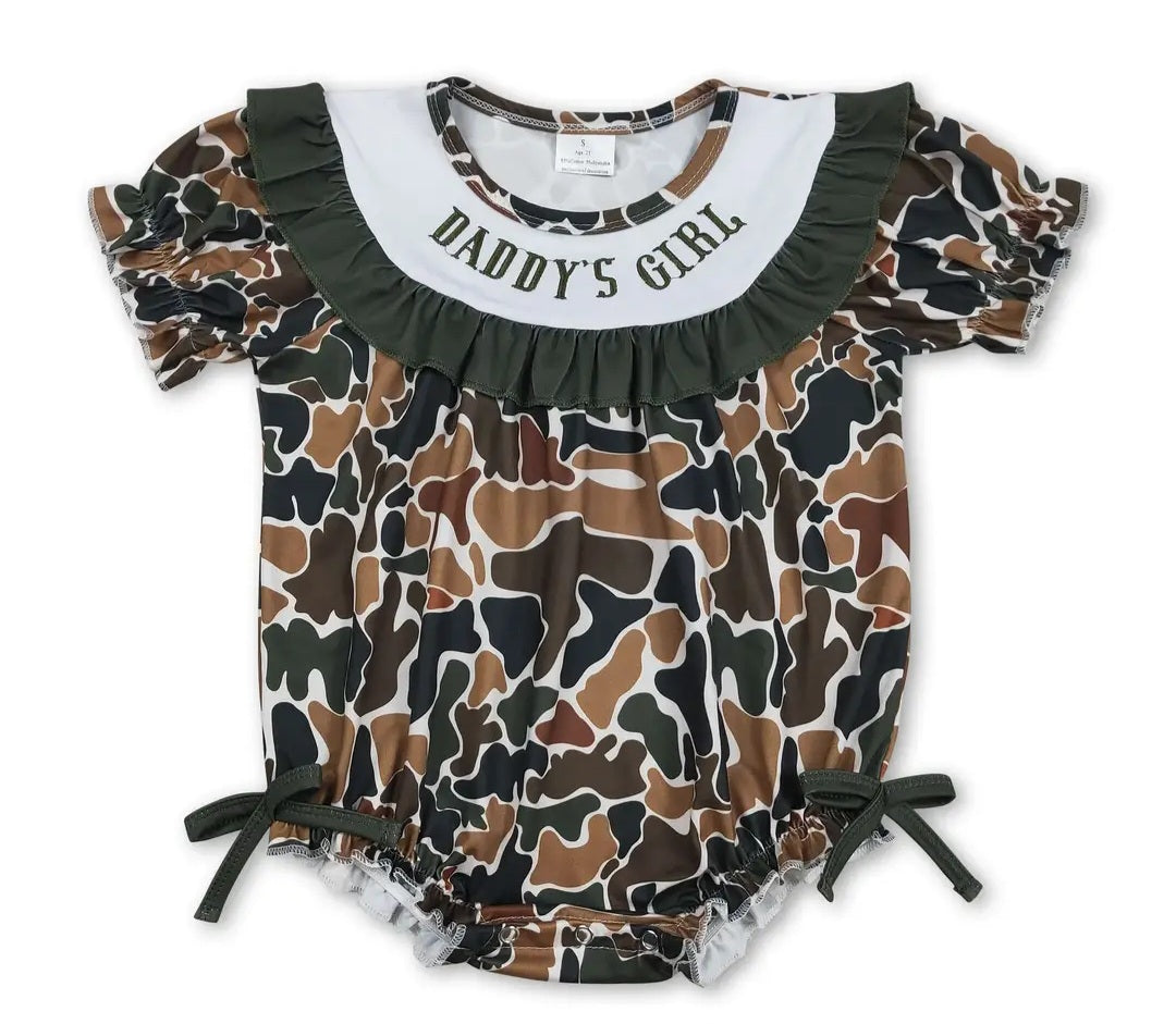 Short Sleeves Daddy's Girl Embroidery Camo Baby Romper