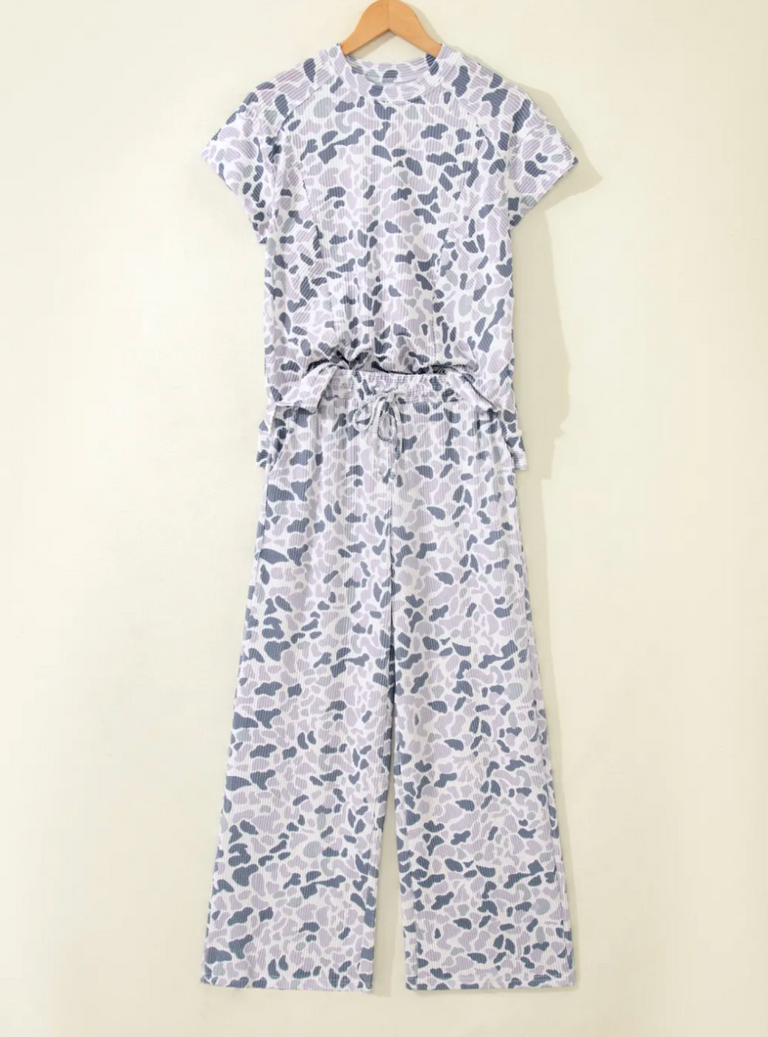Pre-Order
Camo Twisted Rib Set